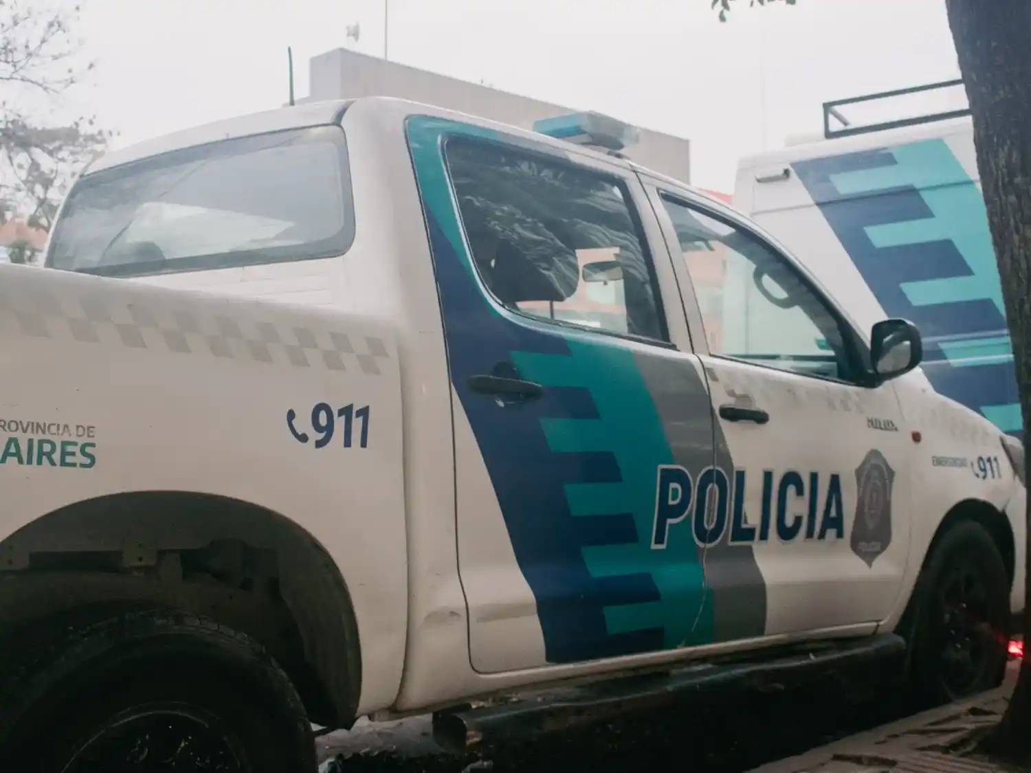 Amenazó con un arma a un joven, escapó y terminó detenido