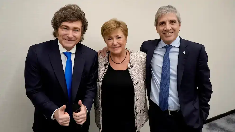 El FMI, Argentina fue una de las economías que mejor resistió el impacto inflacionario de la guerra en Medio Oriente