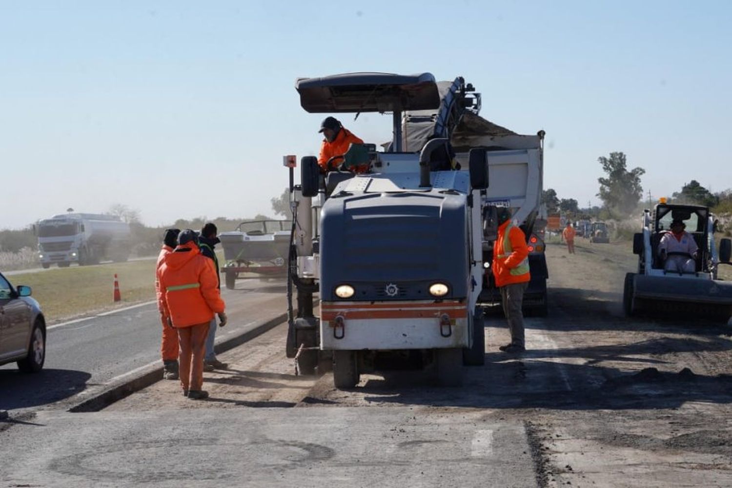 Los trabajos se desarrollan a través de tres grupos de trabajo, en ambos sentidos de circulación.