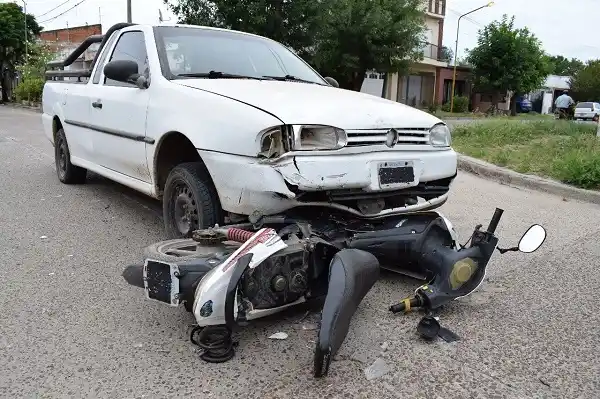 Sin licencia de conducir  y seguro