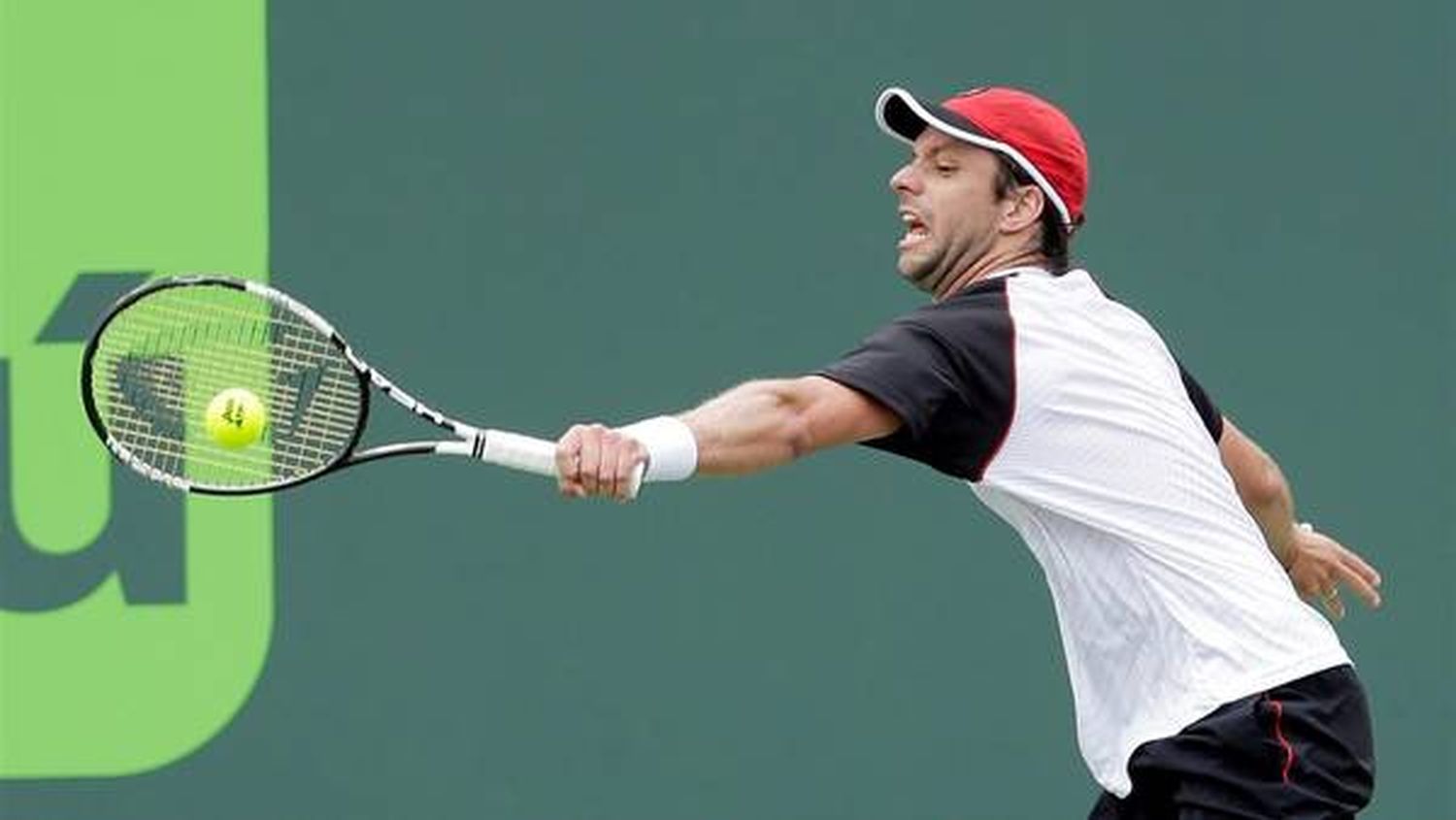 Zeballos debuta ante Souza en Brasil