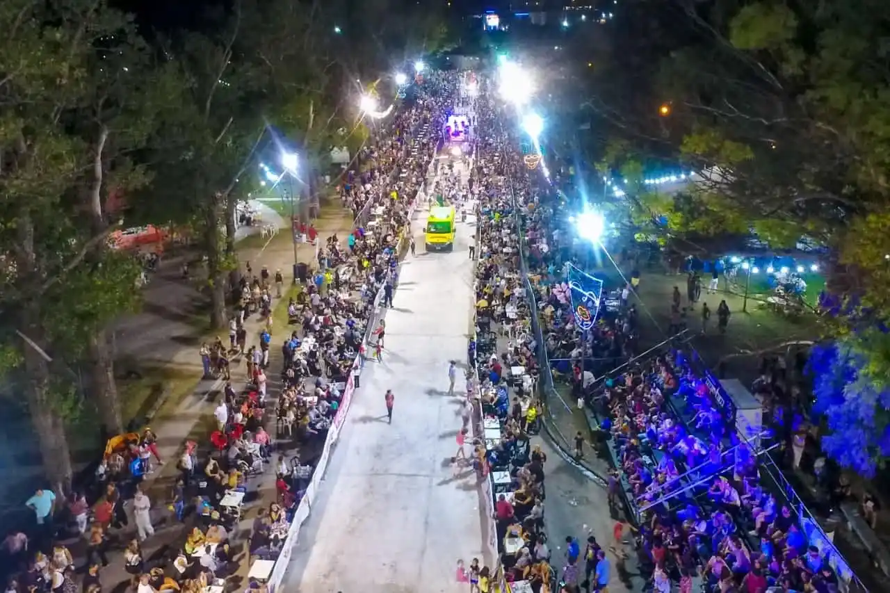 Todo listo para poner en marcha el carrusel de la fiesta mayor