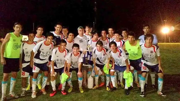 Larroque: El Juvenil de Gualeguaychú se quedó con el triangular el final