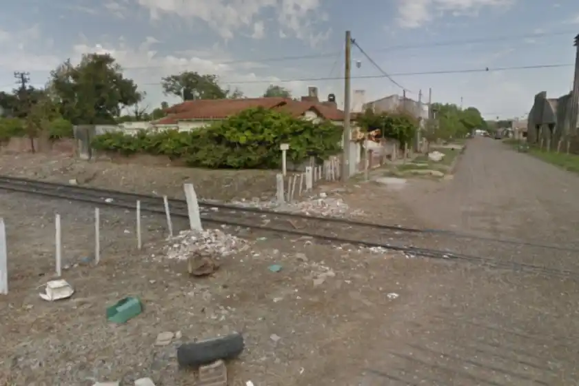 Una mujer fue atropellada por un tren.