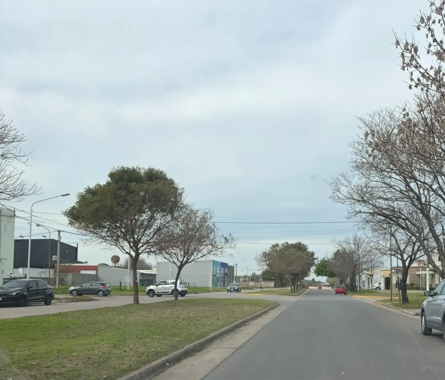 Piden reforzar la señalización vial en avenida Fader por el crecimiento del tránsito