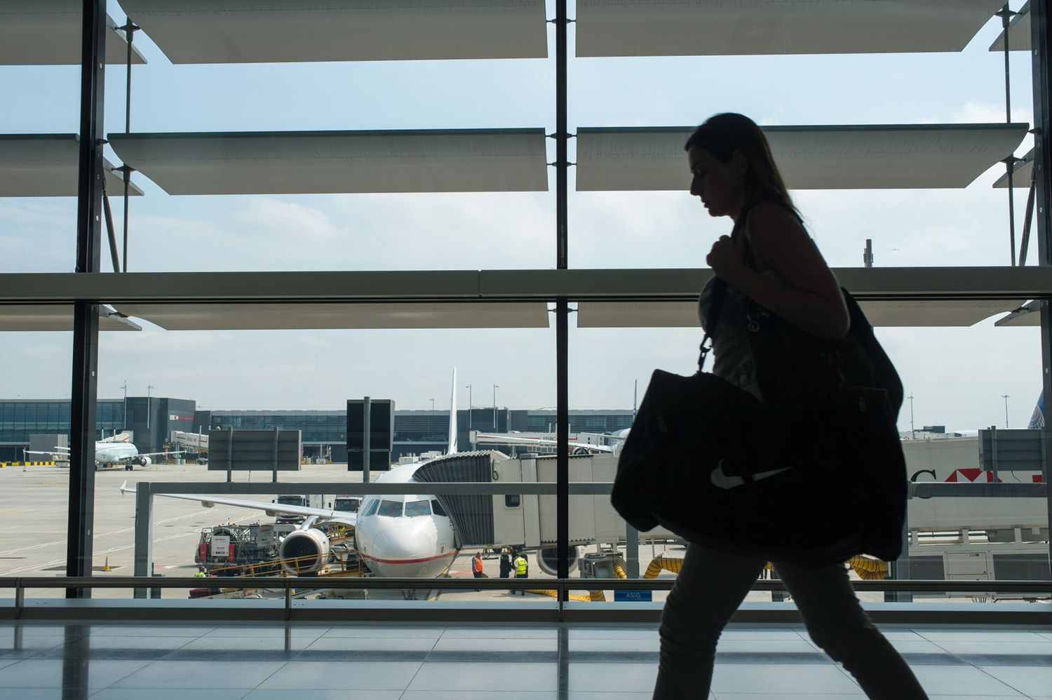 Huelgas en Reino Unido e Italia complican las operaciones aéreas