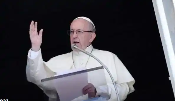Francisco: «Dios no mide el amor en la balanza   de nuestros rendimientos»