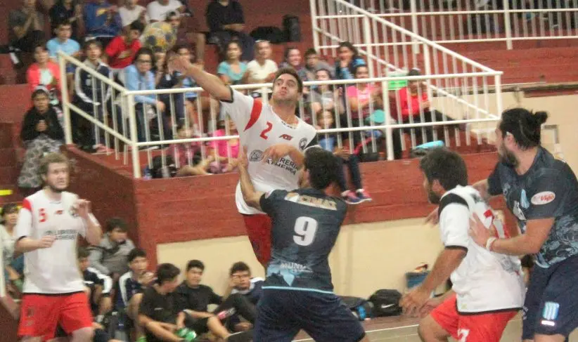 Les costó volver