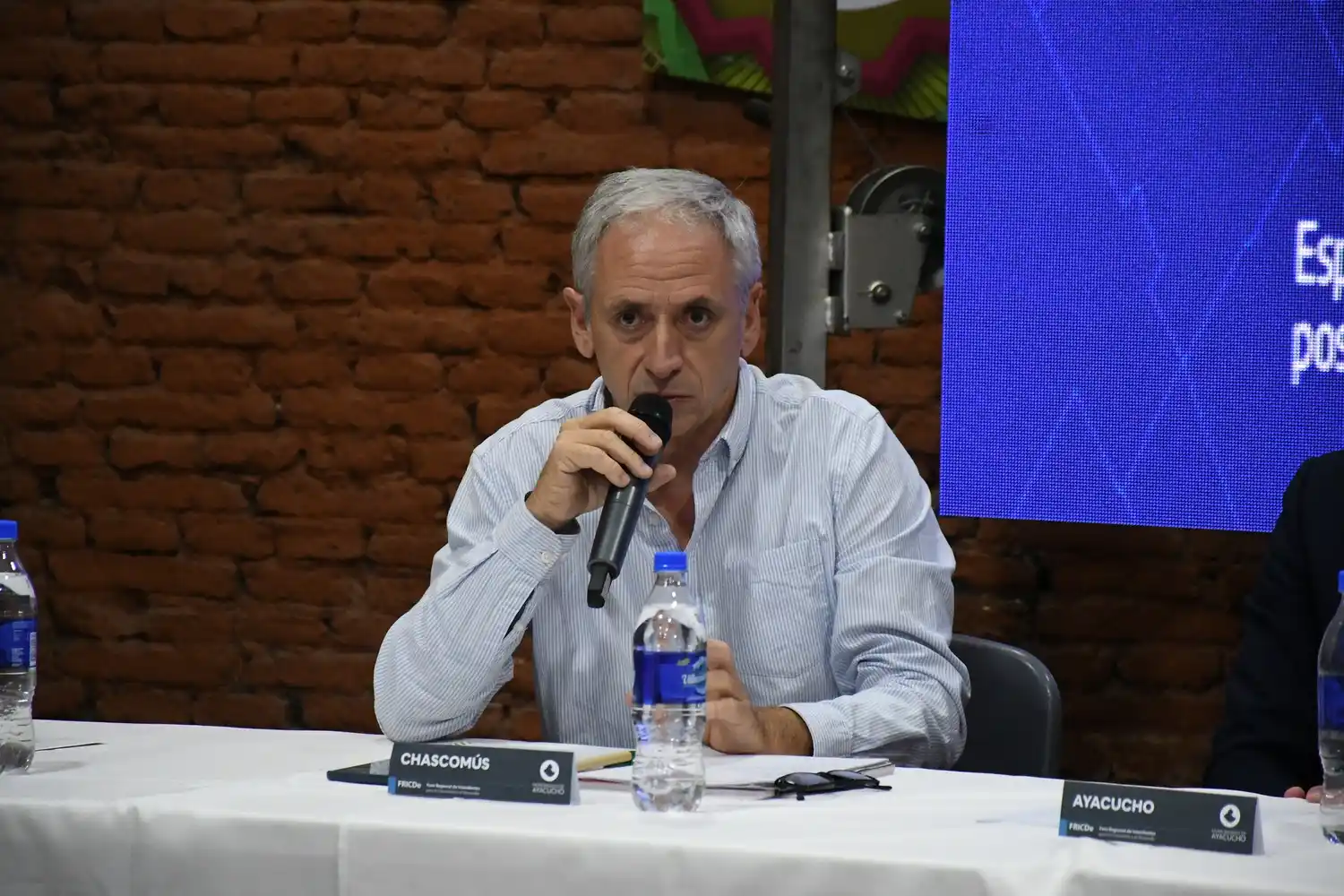 “Necesitamos generar espacios para pensar juntos el desarrollo de nuestras comunidades”, afirmó Gastón en el foro regional de intendentes
