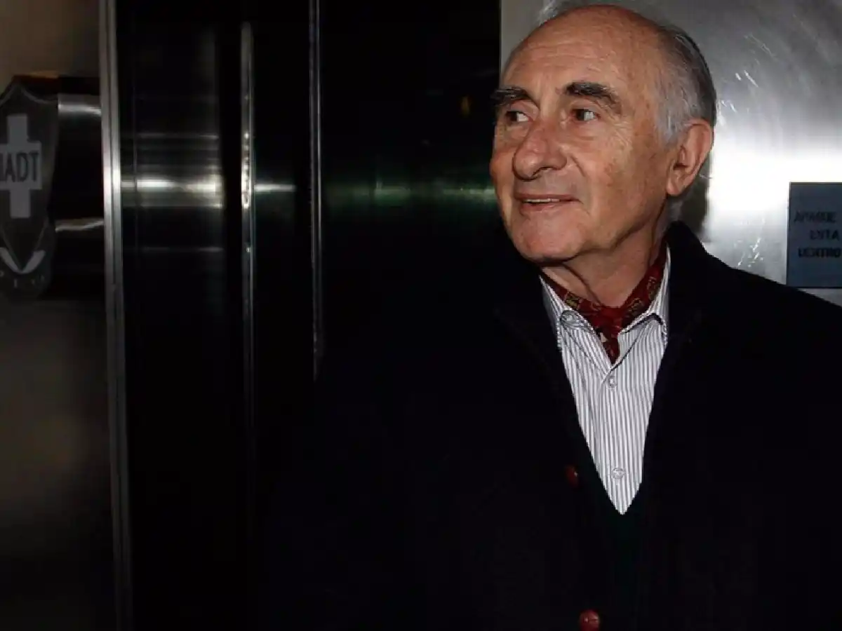 El expresidente De la Rúa fue operado luego de sufrir un infarto