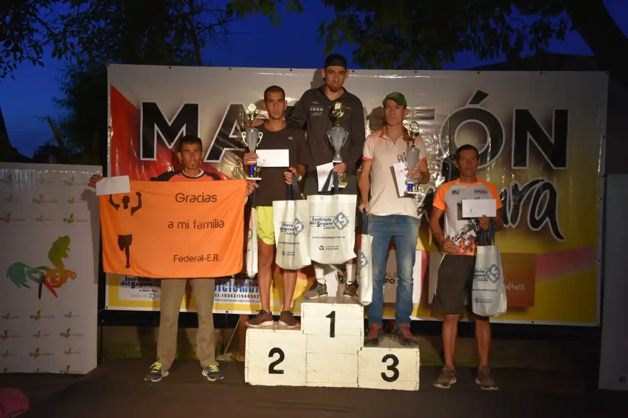 Se corrió la Maratón de la Fiesta Nacional de la Avicultura