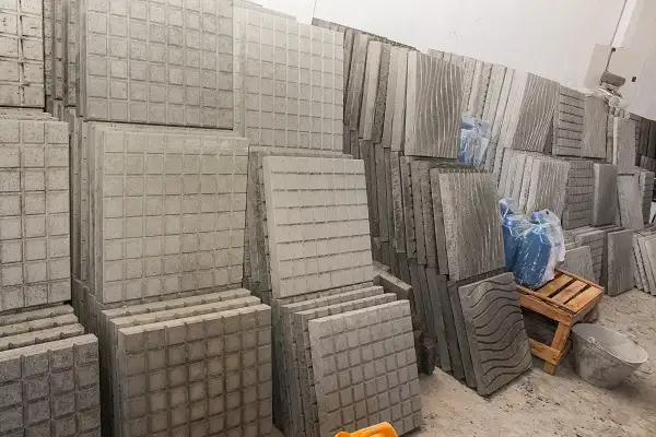 La Fábrica Cooperativa construyó las veredas del CAPS Suburbio sur