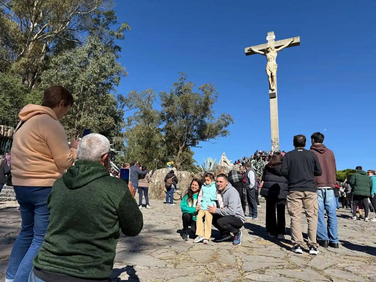 calvario viernes santo 18-04-25 - 4