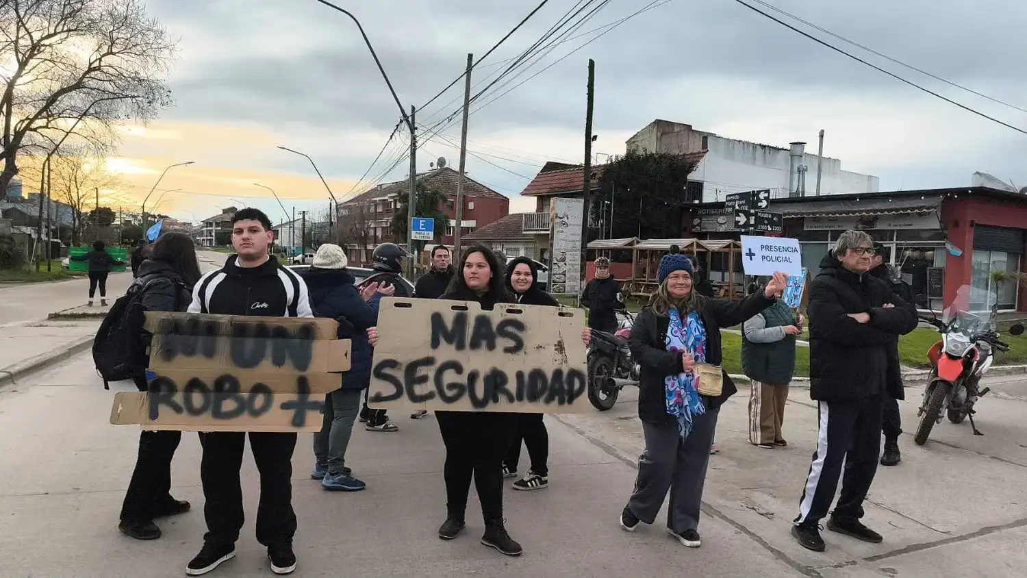 A través de la convocatoria, los residentes manifestaron que estaban cansados de vivir con miedo.