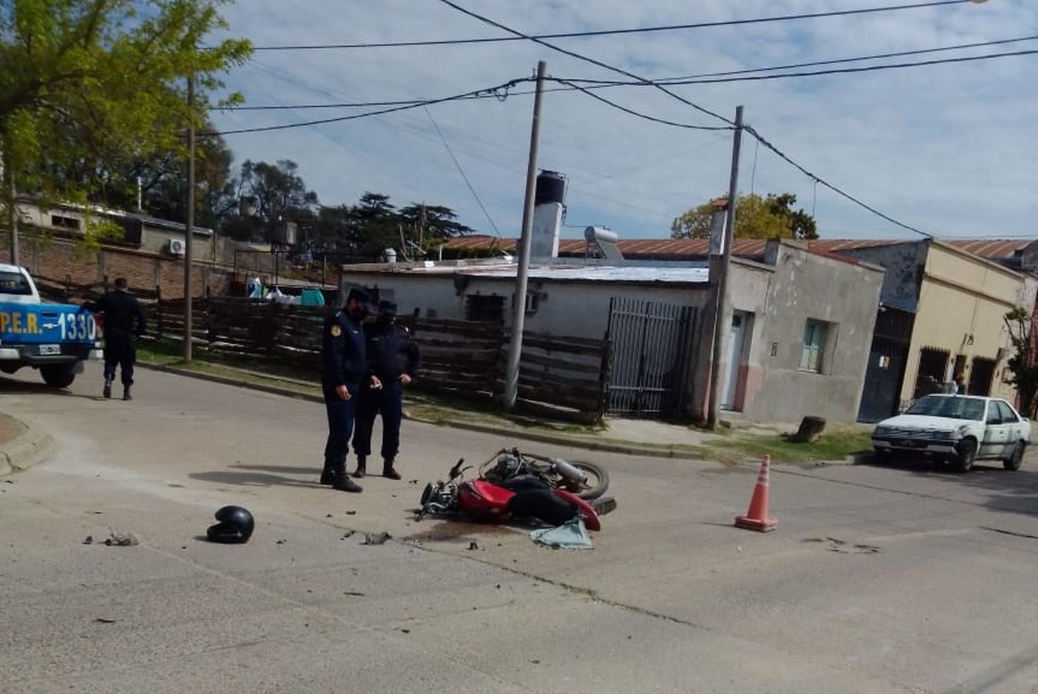 Fuerte accidente en Luis N. Palma y Curié: un motociclista hospitalizado