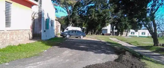 Mejoran la transitabilidad con material reciclado en trazas de uso productivo y social
