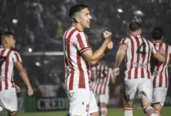 El gol de Diego Sosa que sentenció la victoria de San Martín de Tucumán