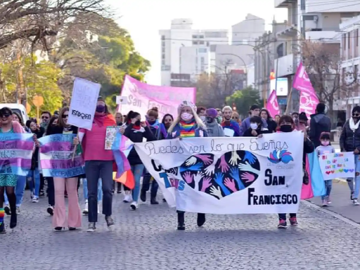  Este miércoles, el Centro Trans  marchará para visibilizar sus derechos