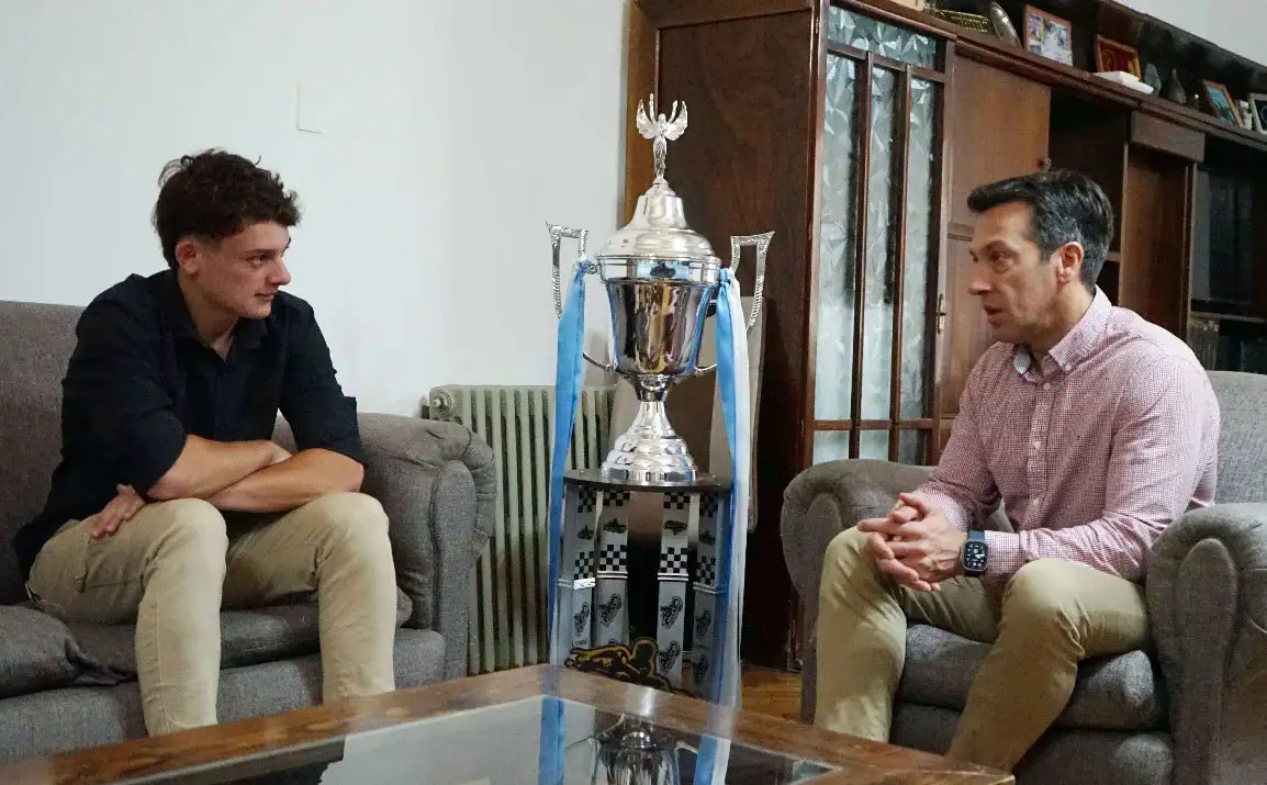 Con el intendente. Juan Martín Hernández junto a Rojas