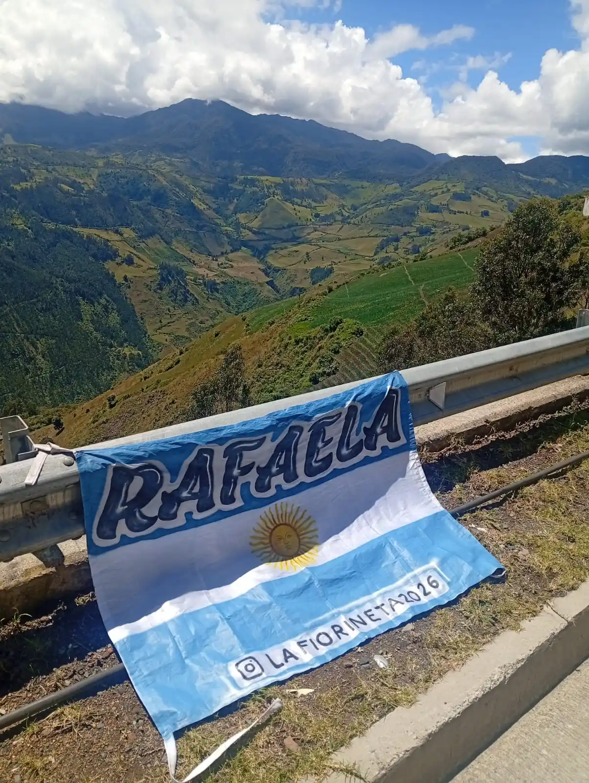 la fiorineta camino al mundial de futbol en una fiorino 2005 - 6