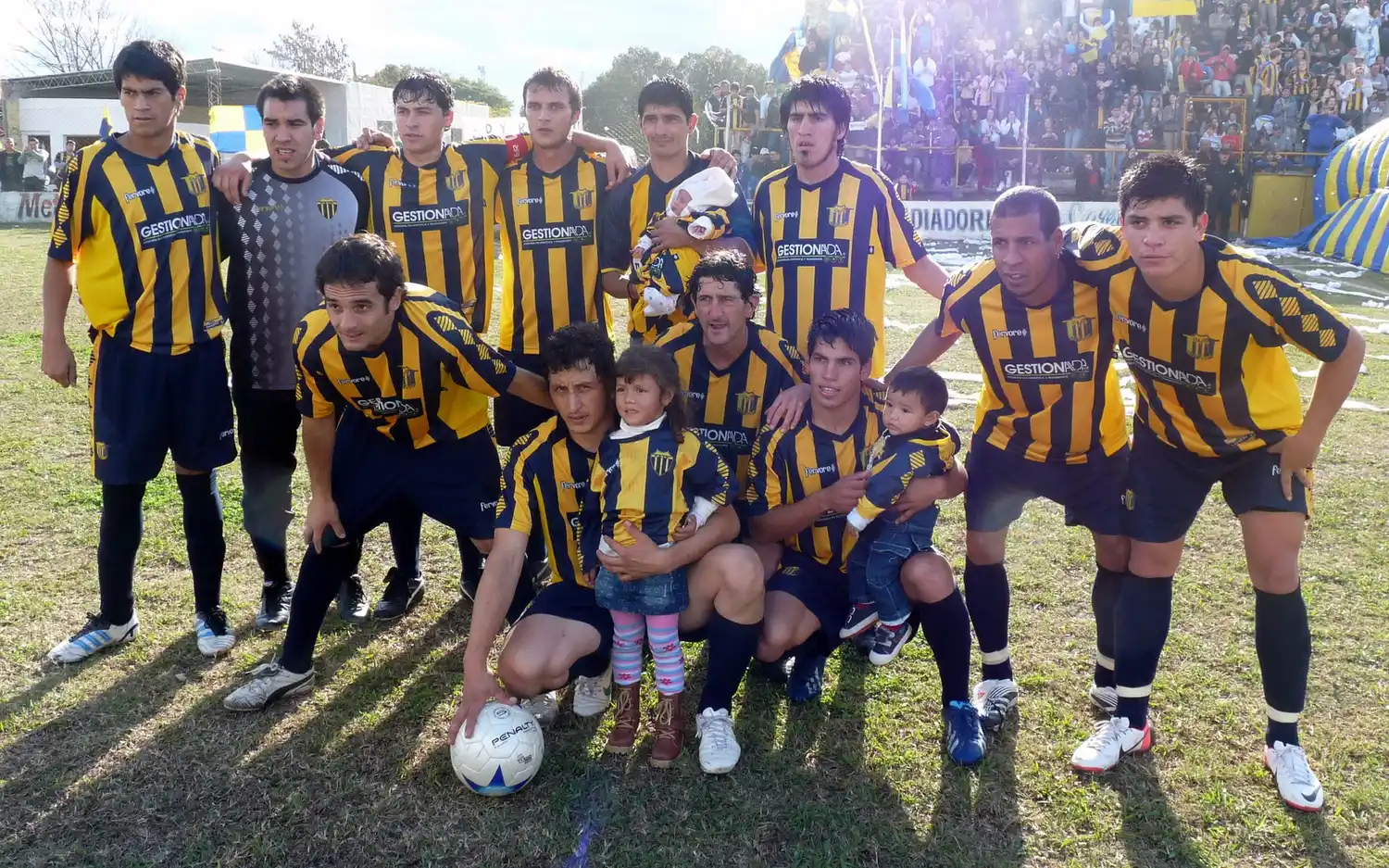 Juventud y Deportivo paralizan la  ciudad con el clásico de Urdinarrain