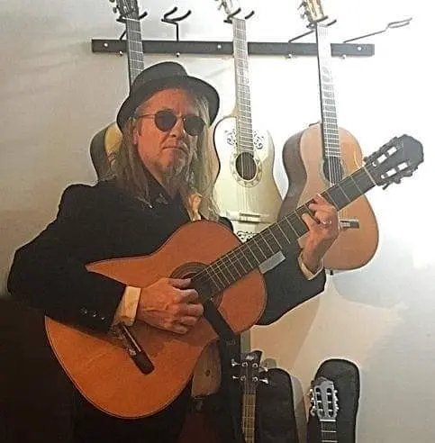 Juan Casabonne presenta Un show de tango y blues