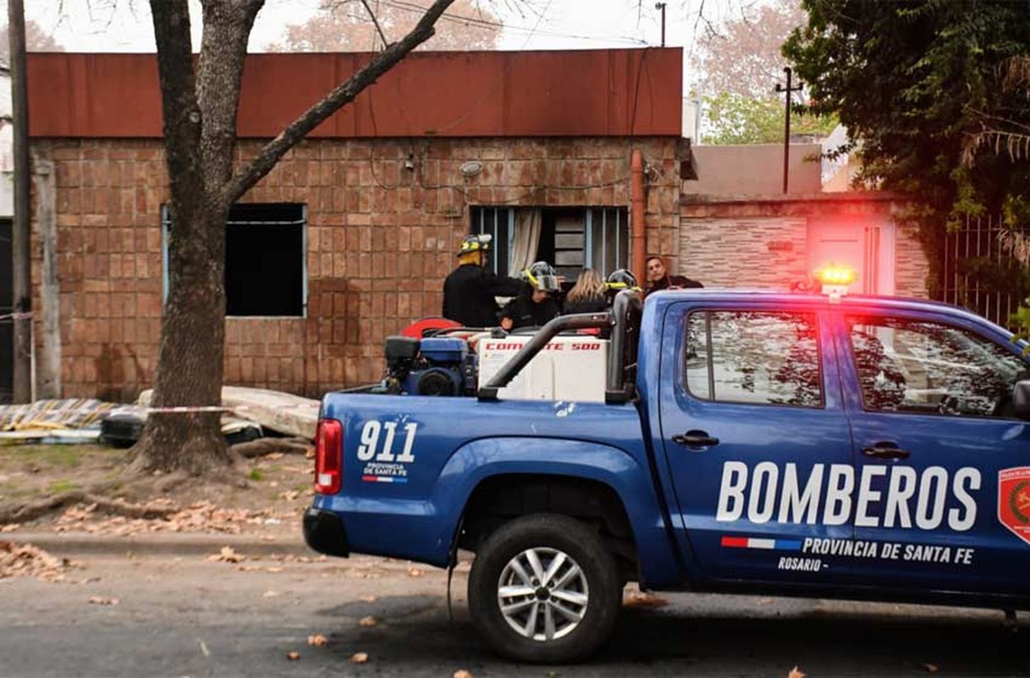 Incendio fatal: un hombre de 90 años falleció en su vivienda de zona noroeste