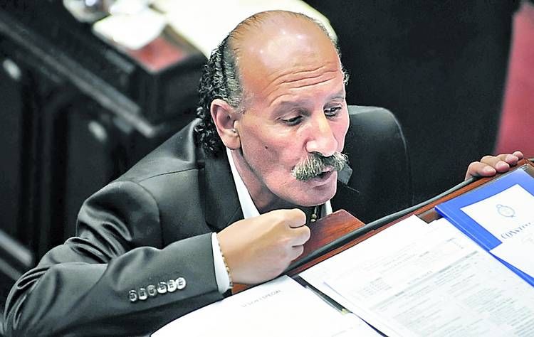 Yoma advierte: "O Cristina cambia o va a tener que dejar el Gobierno"
