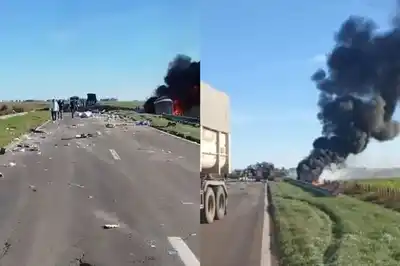 Accidente fatal en Elortondo: un camión chocó contra una ambulancia, se incendiaron y murieron dos personas