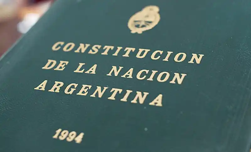 Alumnos de la Secundaria deberán hacer una promesa de lealtad a la Constitución