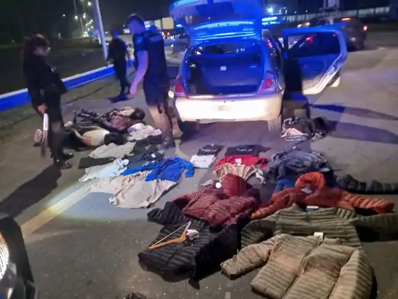 Tras operativo cerrojo aprehendieron a cinco rosarinas por el robo a un comercio de Esperanza