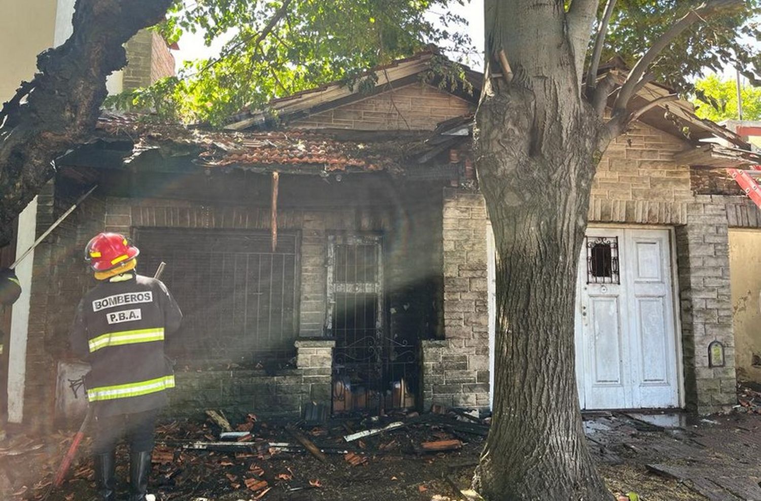 Se incendió una casa abandonada en el barrio Estación Norte