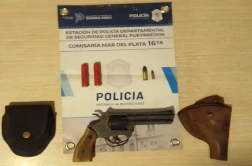 A punta de pistola, amenazó a una mujer