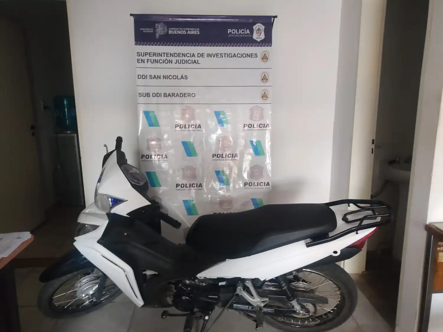 La Honda Wave tenía pedido de secuestro activo en Rosario.