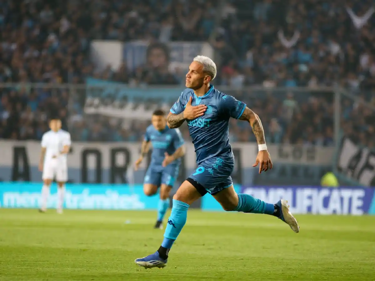 Racing ganó y sigue ilusionado