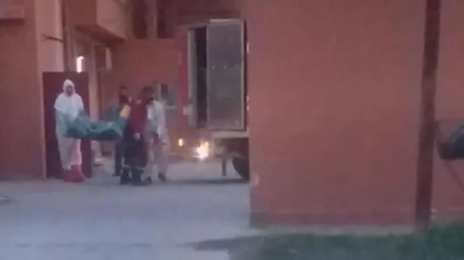 ¿Por qué le decían así a la mujer que tuvo sexo con su padre, quien murió en un motel?