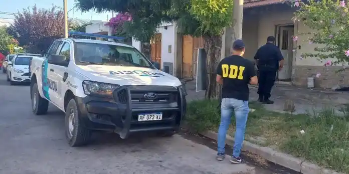 Bolívar: detuvieron a un hombre que mantenía a su pareja en cautiverio