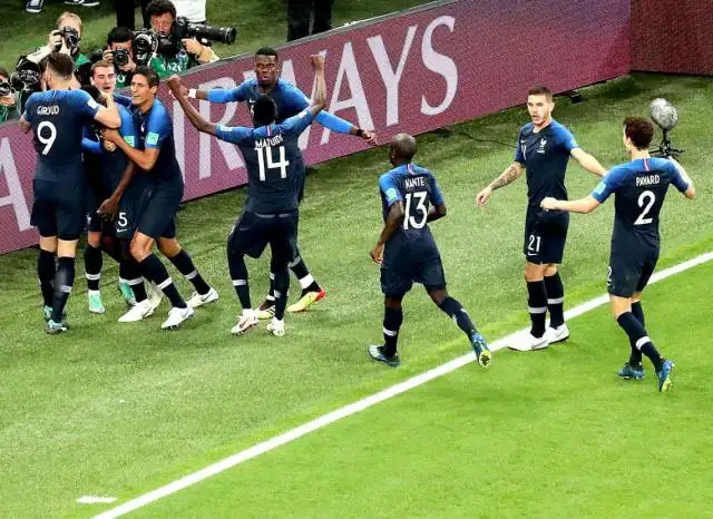 Francia derrotó a Bélgica en un apasionante partido y jugará la final del Mundial