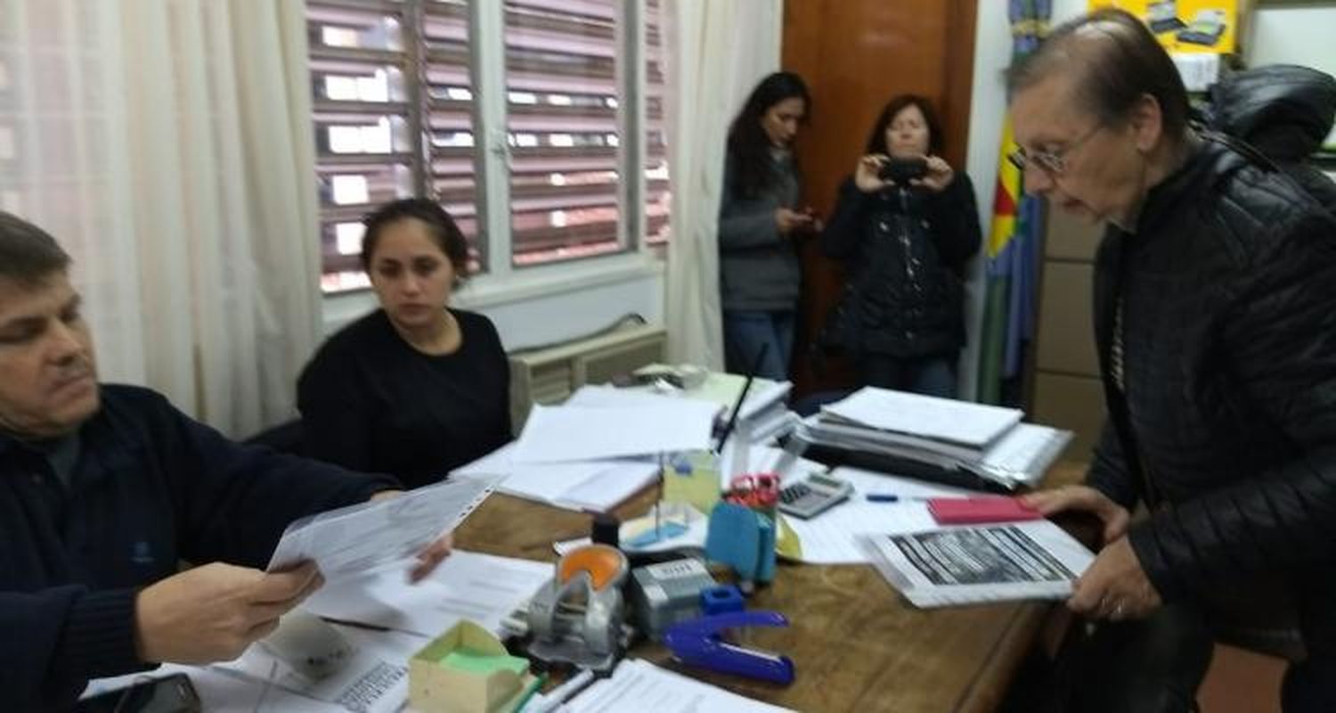 Docentes: “Carpetazo” previo al paro de la semana que viene
