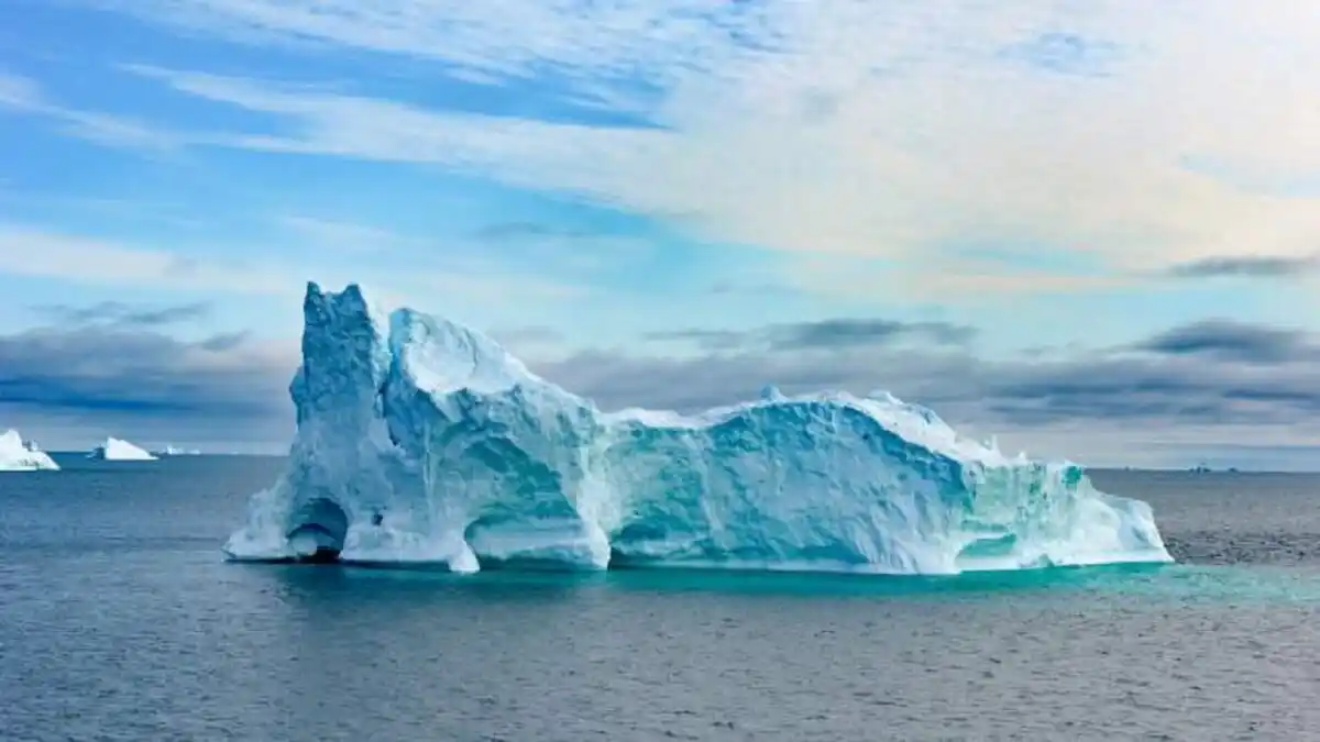 EL AUMENTO DRAMÁTICO del nivel del mar a causa del derretimiento de glaciares en Groenlandia