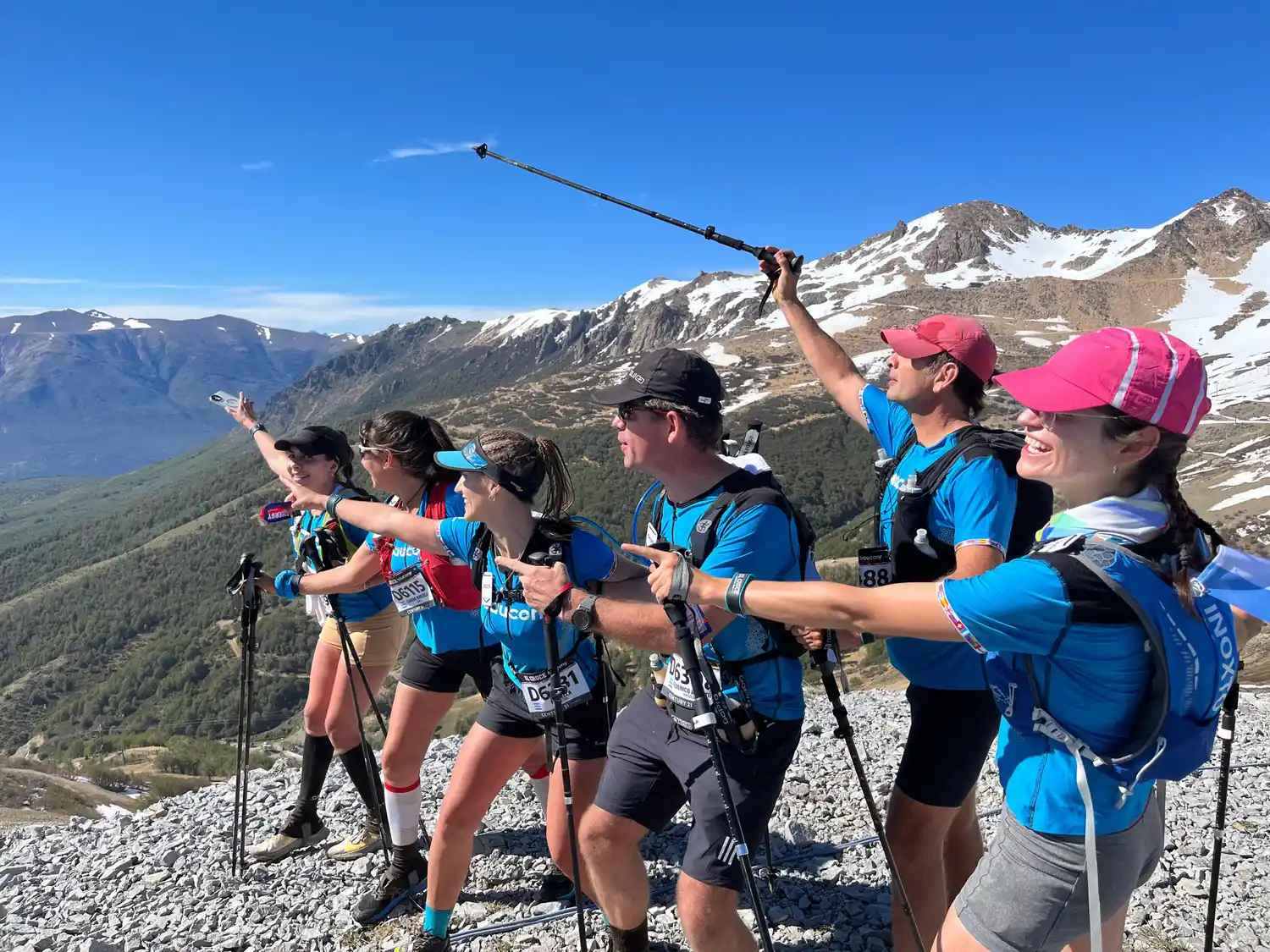“El Cruce Saucony” es una carrera de trail running que consiste en realizar 100 km. en tres días, divididos en tramos de entre 30 y 35 km. diarios.