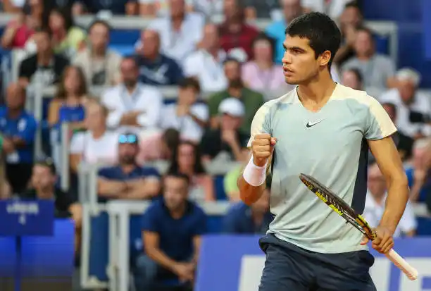 Alcaraz subió al 4to. puesto