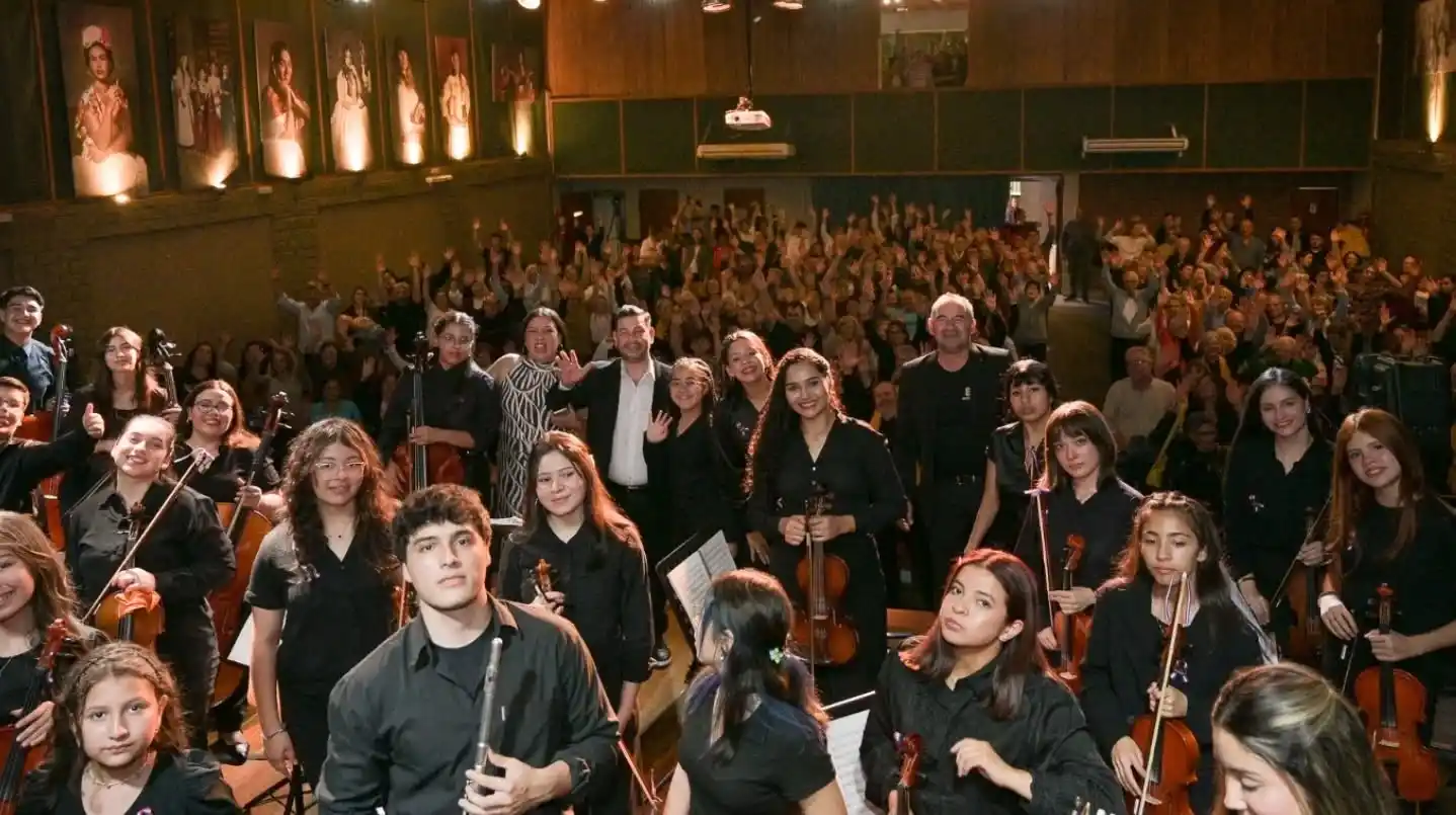 La Orquesta Filarmónica “San Lorenzo” de Paraguay inauguró el festival con una presentación brillante. Foto: Comuna de María Teresa