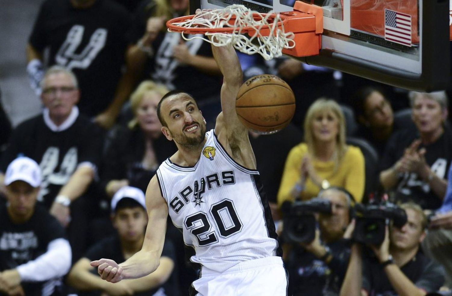 San Antonio retirará hoy la camiseta 20 de Ginóbili