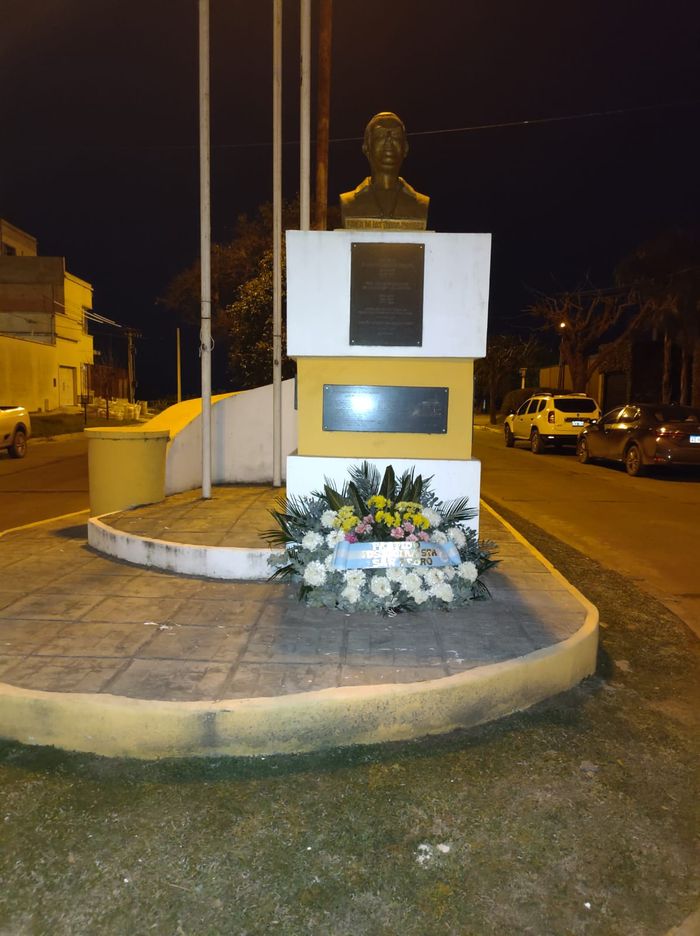 acto pj busto perón