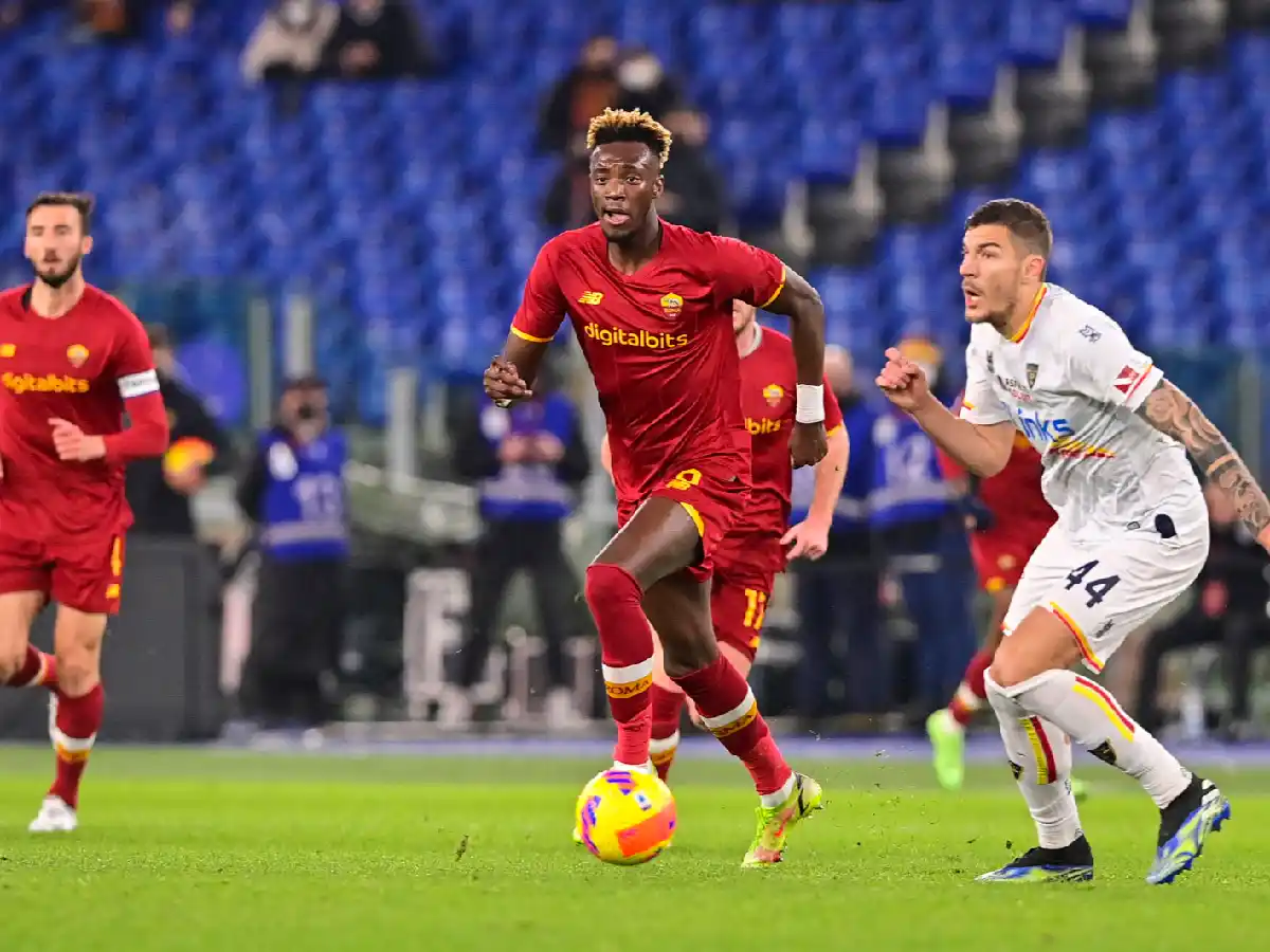 Roma venció a Lecce y avanzó en la Copa Italia