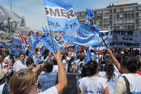 Los docentes rechazaron la oferta y aprobaron 72 horas de paro