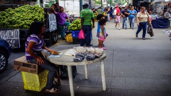 SUELDOS MISERABLES: ONG devela el deterioro del ingreso de los venezolanos