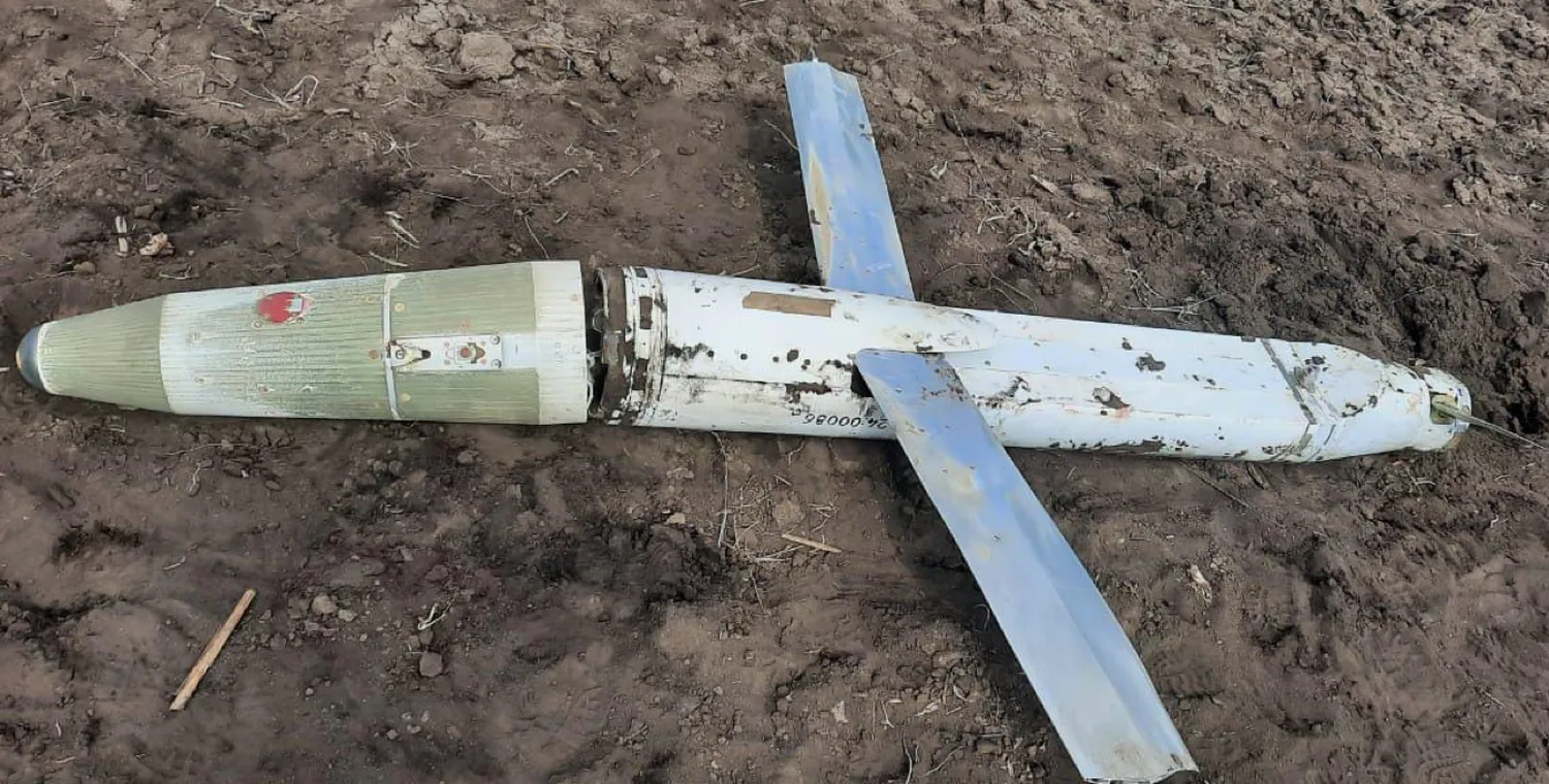 Russian UMPB D-30SN bomb, similar to the US GBU-39 SDB, makes its appearance in Ukraine