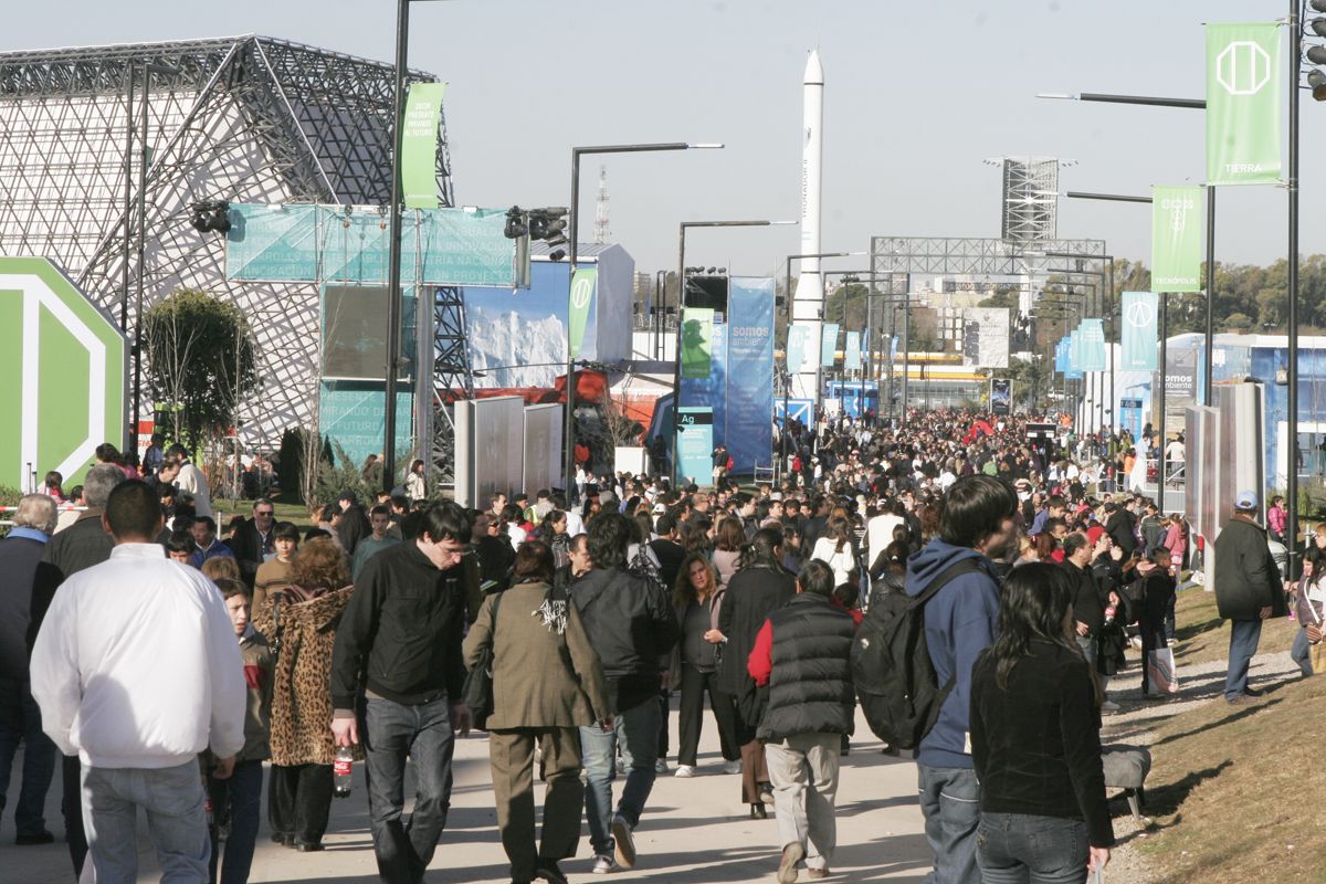 Tecnópolis 2014: Más de 220 mil visitantes en su primer fin de semana
